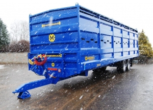 32' Livestock Container with Bespoke Newholland Blue Paint